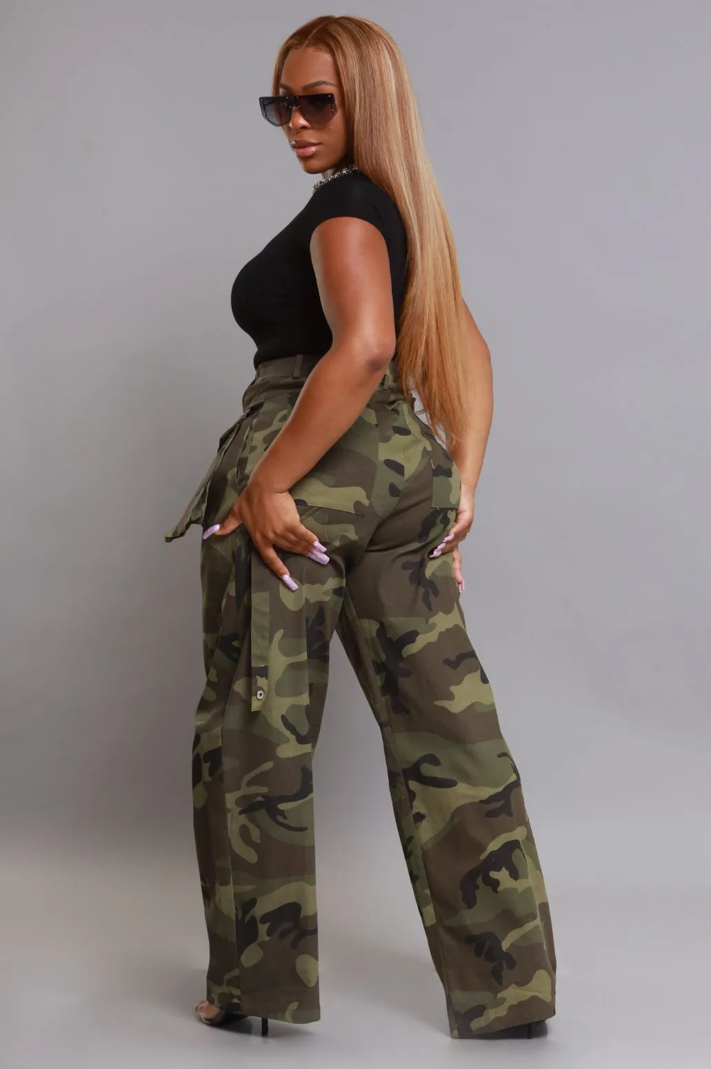 From There High Rise Cargo Pants - Camo Green