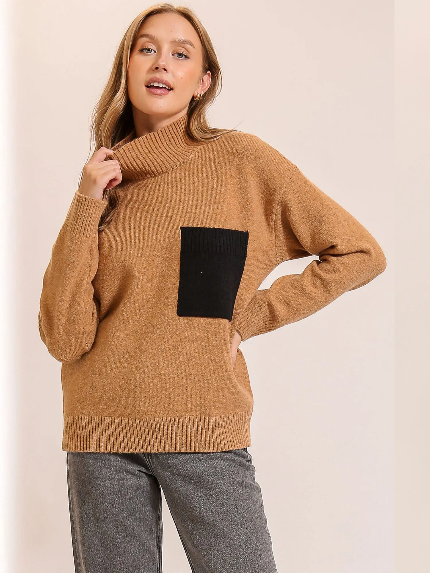 Long Sleeves Contrast Pocket Mock Neck Sweater