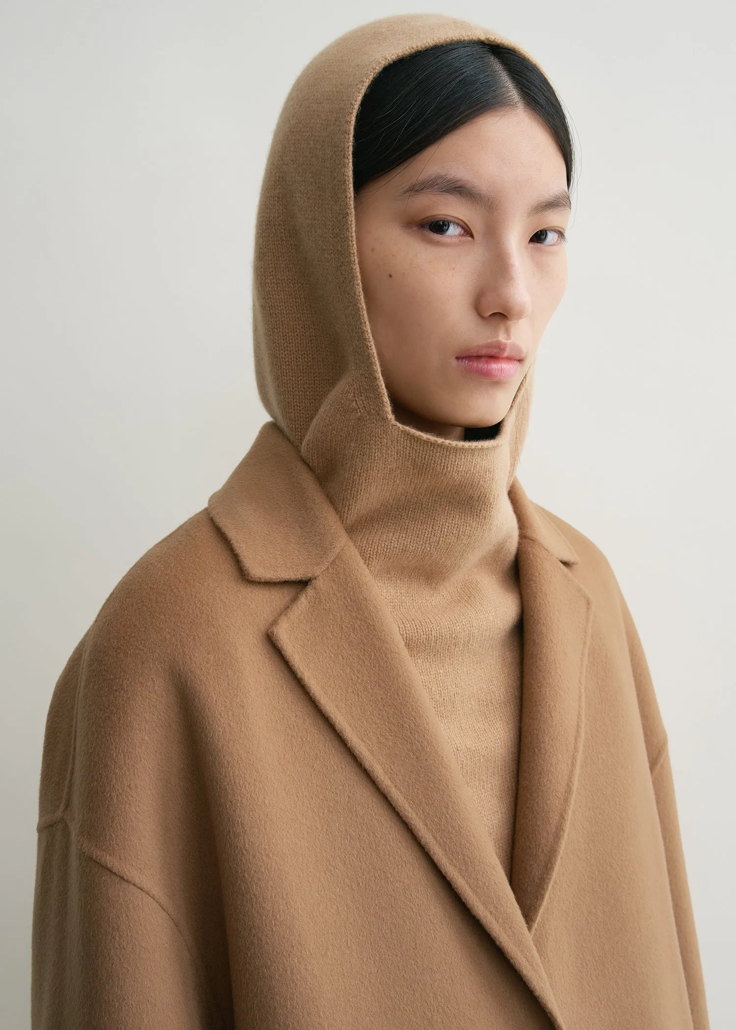 Wool cashmere hoodie bib camel